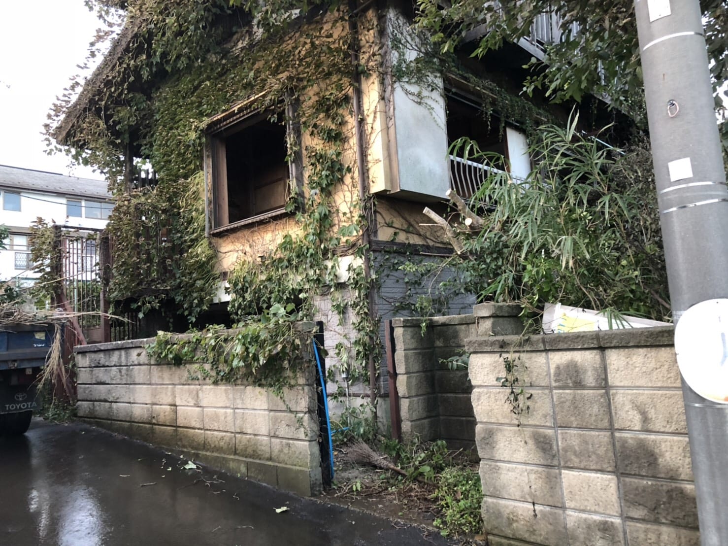 老朽化した空き家