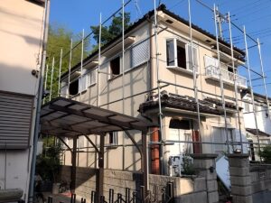 川西市で費用を抑えた建て替え時の解体事例（木造2階建て30坪）のサムネイル