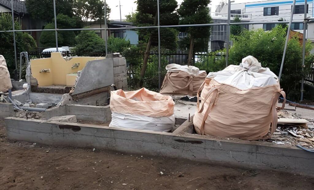 基礎部分の撤去工事