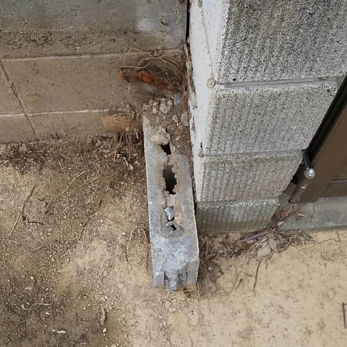 担当者と相性が合う｜撤去範囲の認識違いでブロック塀が取り残される