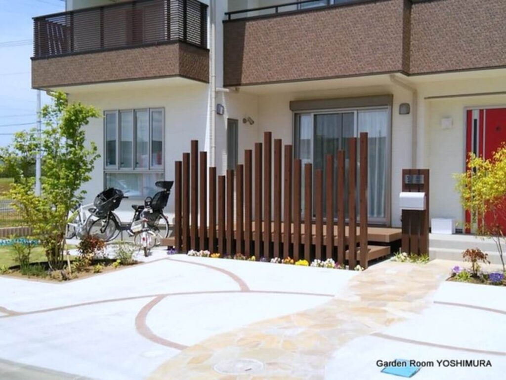 目隠しフェンスの種類｜角材