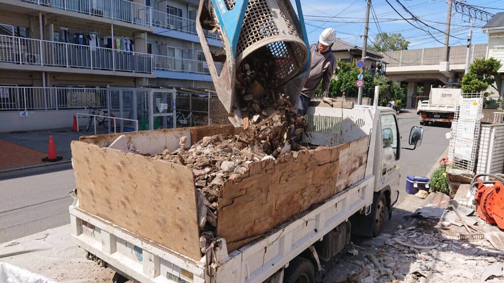 残土回収の様子