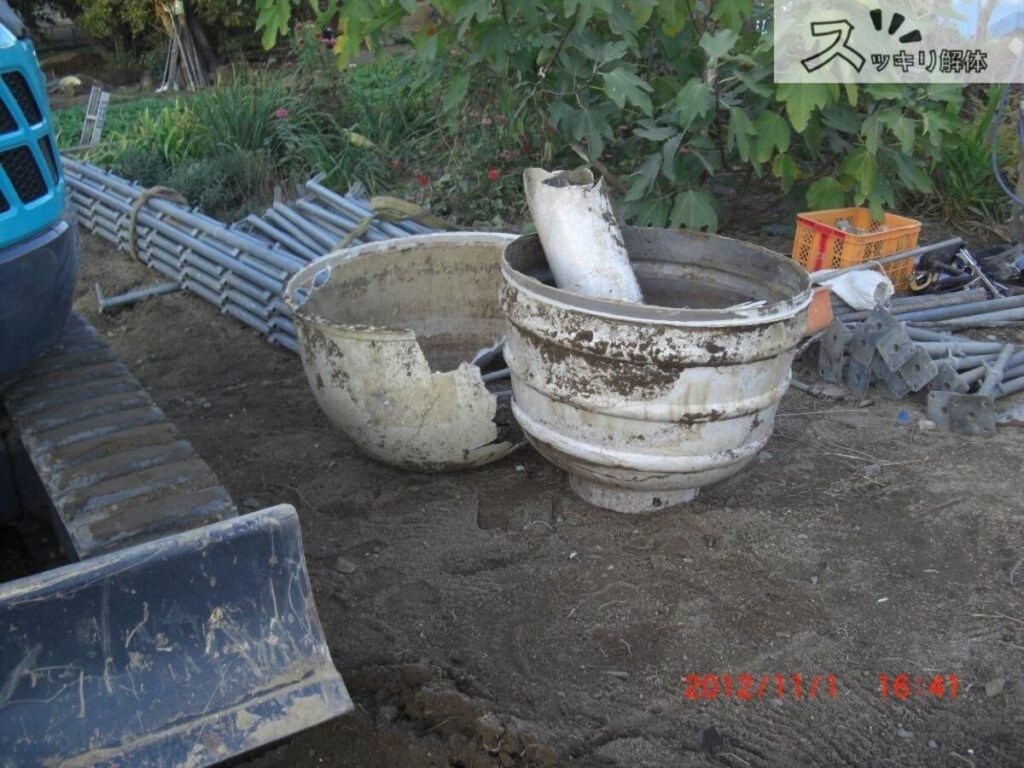 井戸枠の撤去