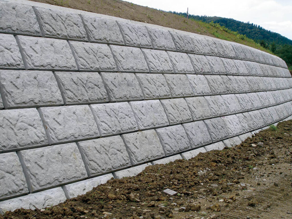 練石積み擁壁の画像