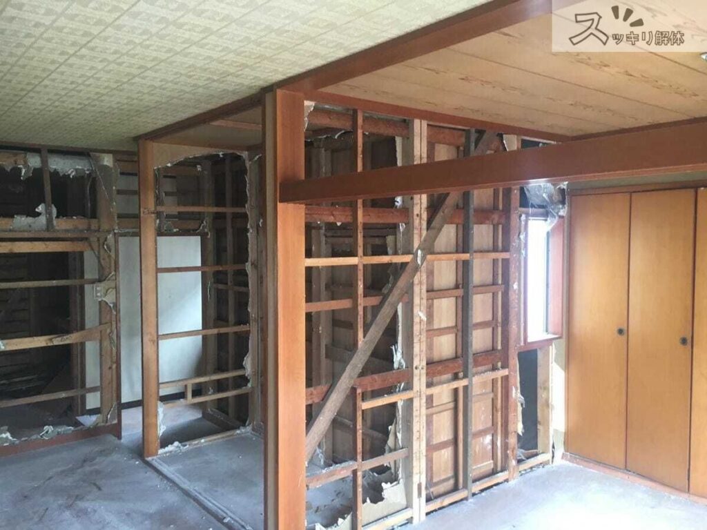 スケルトン解体の現場