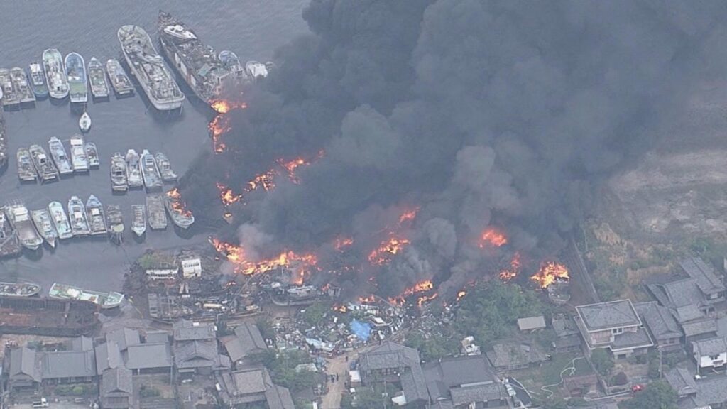 呉市船舶解体現場の火災事故の様子